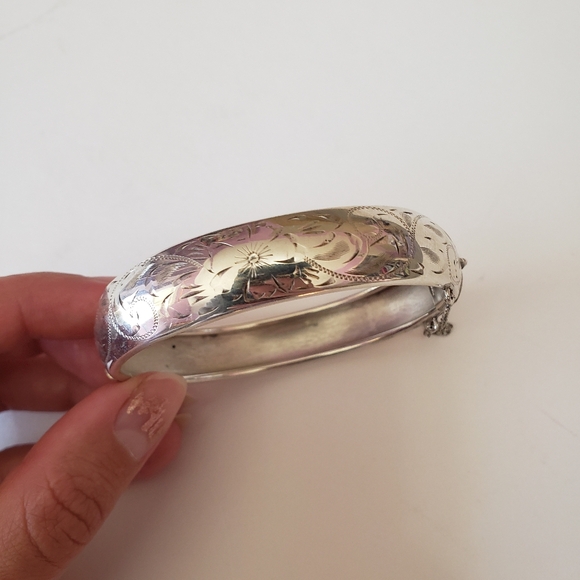 Vintage 1940s-'50s, Sterling silver floral etched bracelet. - Picture 6 of 12